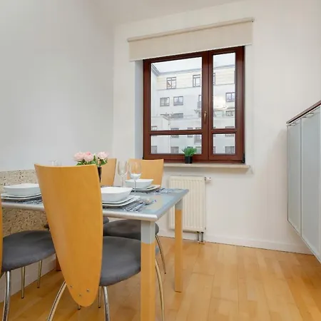 Apartment Spacious Near The Vistula River By Renters